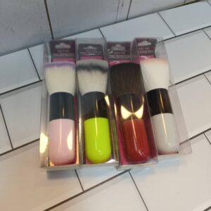 شوت پرحجم آرایشی پاف بزرگ و نرم صورت